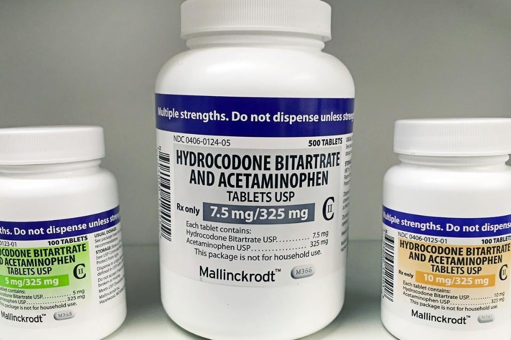 Norco and hydrocodone bottle of different strengths.